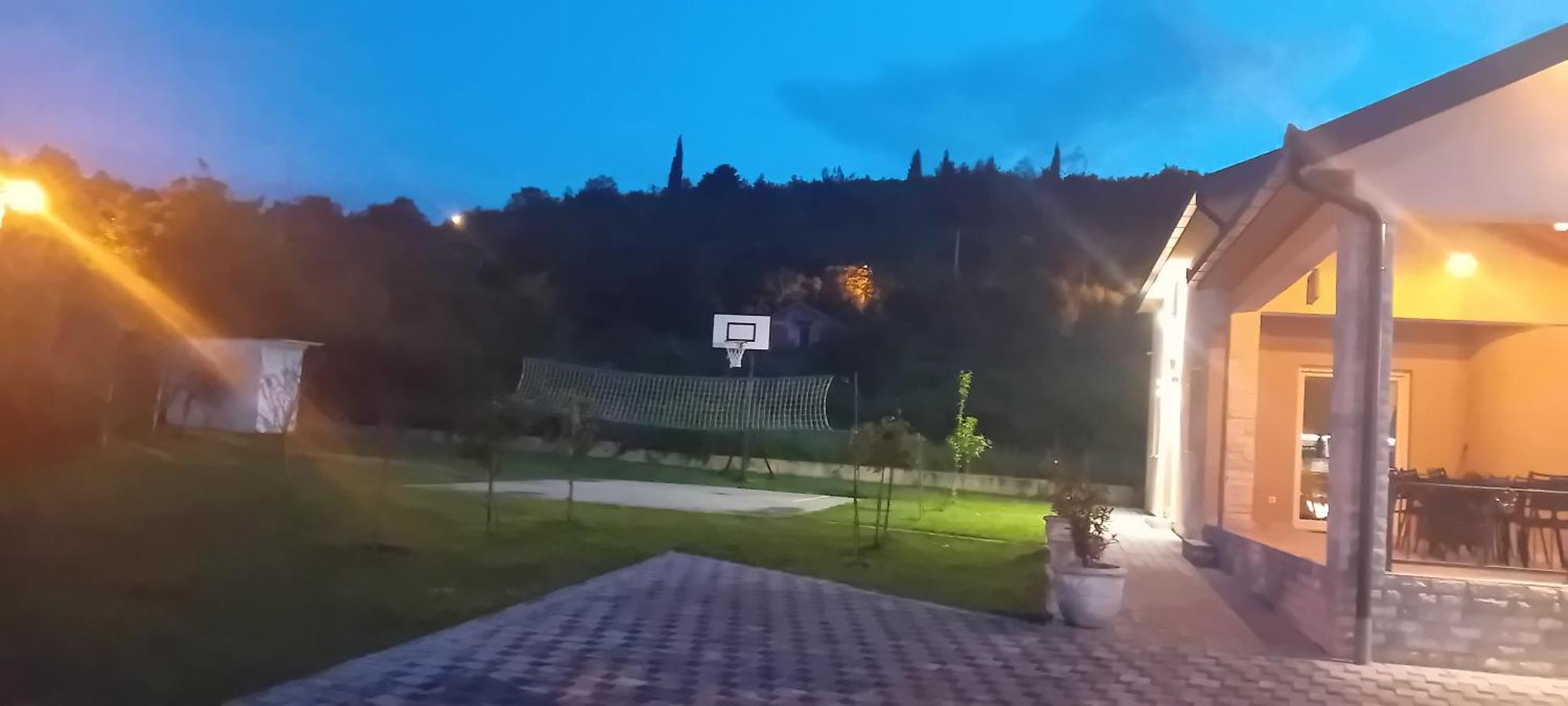 Lila Villa