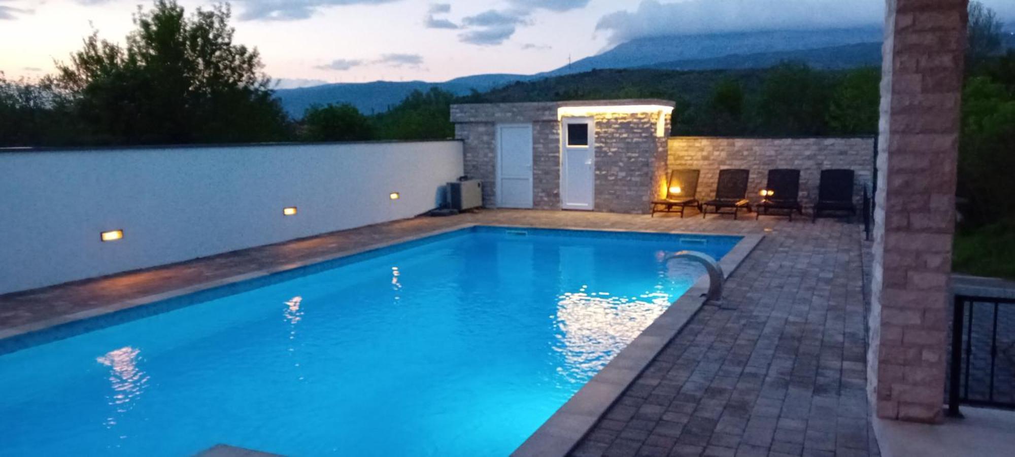 Lila Villa