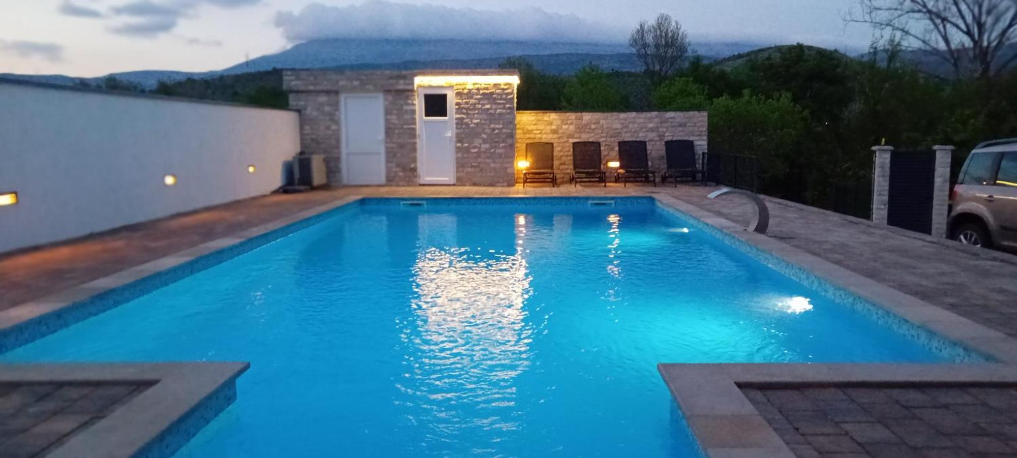 Lila Villa